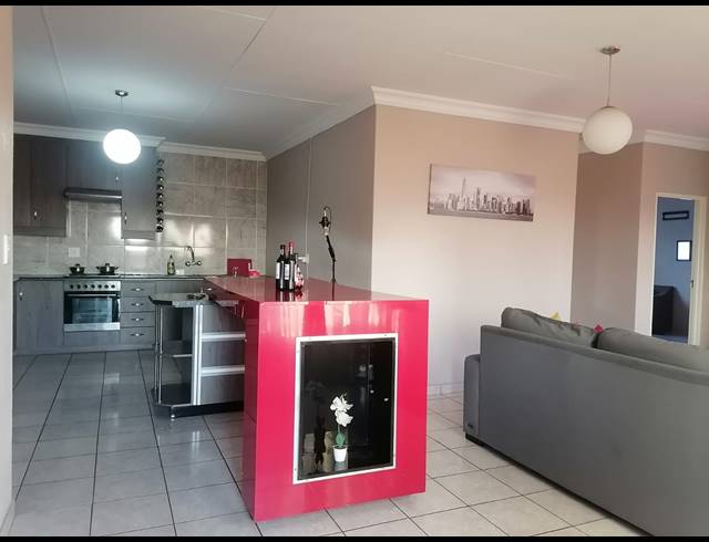 2 BEDROOM FLAT FOR SALE IN BERGSIG